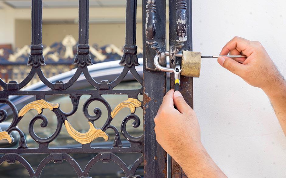  ouvrir une serrure Bricard Versailles